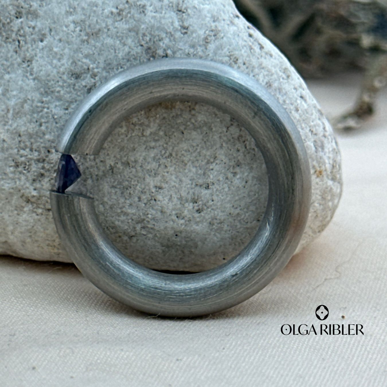 Olga Ribler Ringe: Edelstahl Pneu Ring mit Iolith  Ringgrösse 52 – Neu (gemäss Beschreibung) aus Luzern von Schmuckoutlet 5