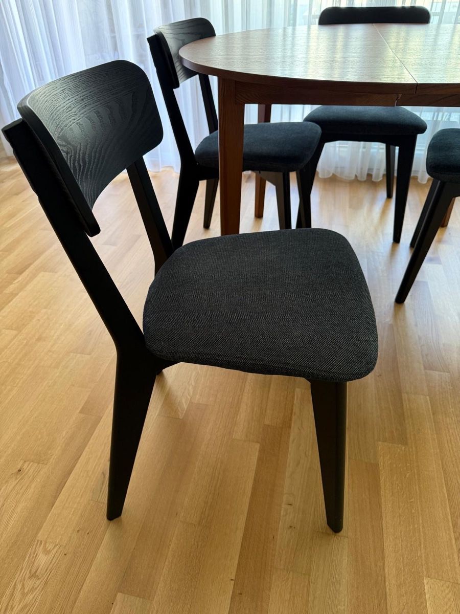 Maisons du monde Tischset: Esstisch mit Stuhl / Table à manger avec chaises – Gebraucht aus Bern von lul_mb6f 3