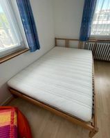 Bett mit Lattenrost und Matratze