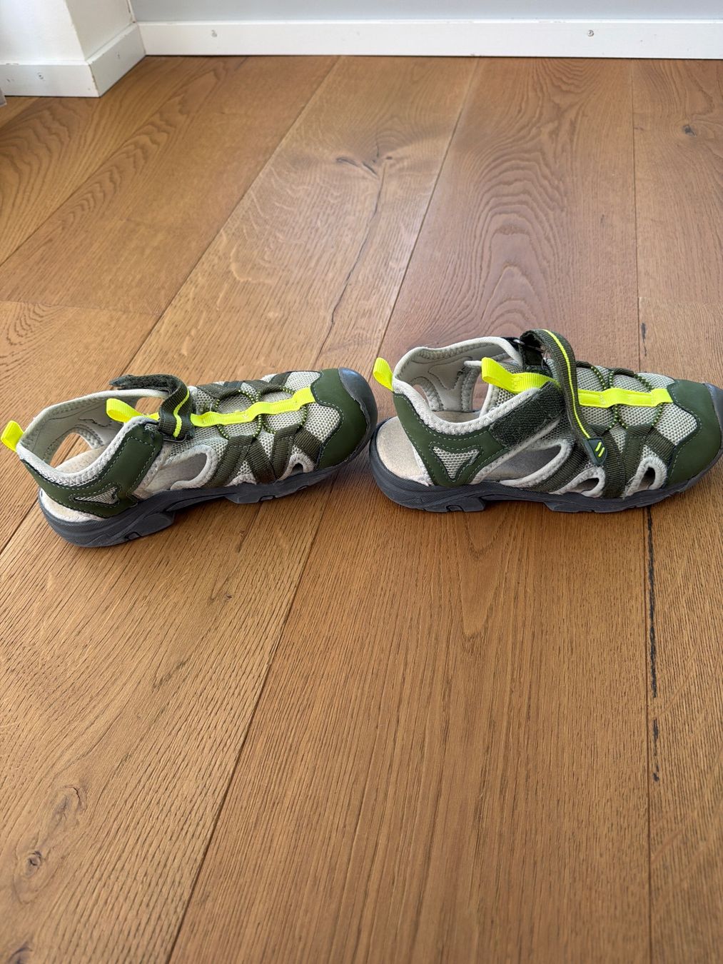 Scarpe per ragazzi: Kindersandalen, Gr. 31 – Usato da Forch venduto da Fatou_86 3