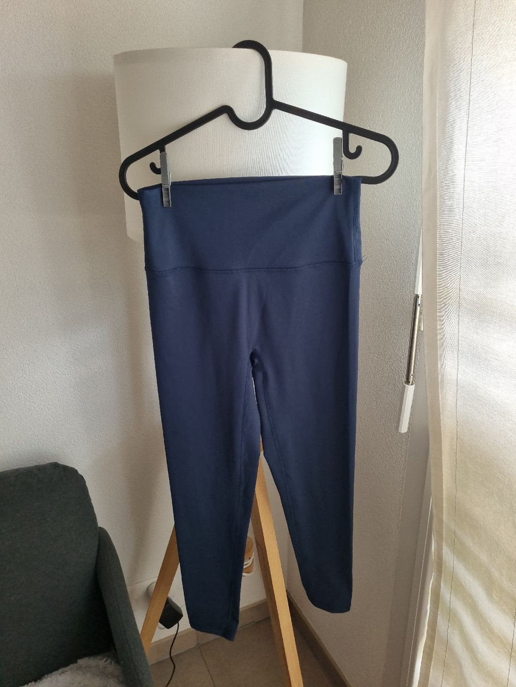 Leggings: Navy Blue Gym Leggings – Nuovo e nell'imballaggio originale da Aigle venduto da Smagbrelle18