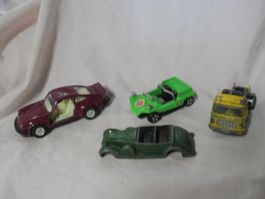 KONVOLUT:  AUTOFRIEDHOF  ERSATZTEILSPENDER  FÜR DIORAMA?