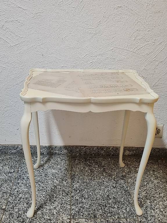 Tavoli: Chaby chic Beistelltischchen  – Usato da Kriens venduto da LotusOase