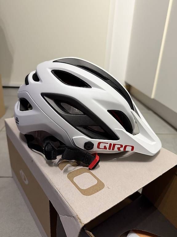 Giro Caschi: Casco bici Giro Merit Spherical MIPS – Nuovo e nell'imballaggio originale da Pazzallo venduto da DaniFi