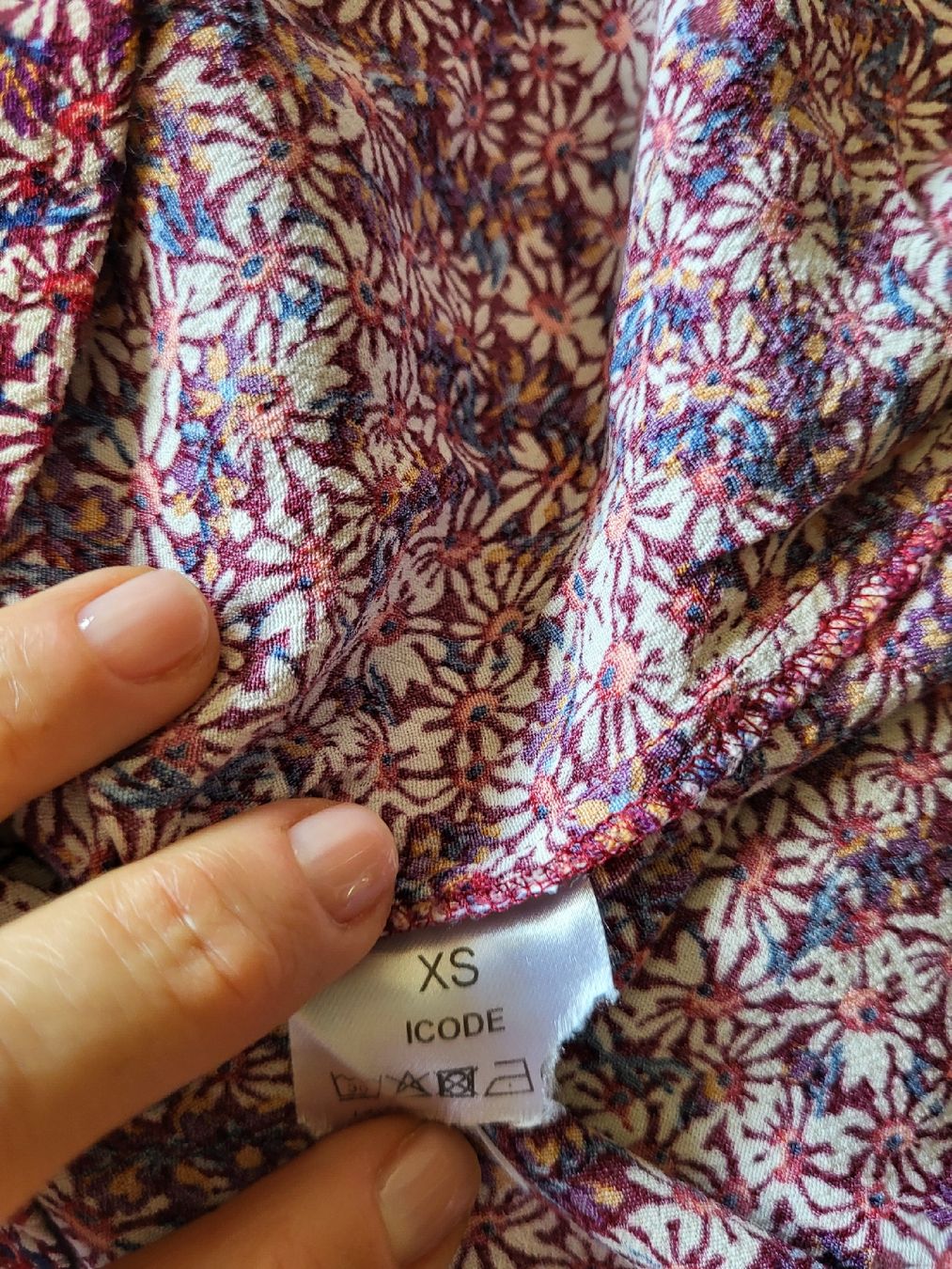 Blusen: Blouse tunique fleurie I.Code - Taille XS – Gebraucht aus Aproz (Nendaz) von mar_zxm9 2