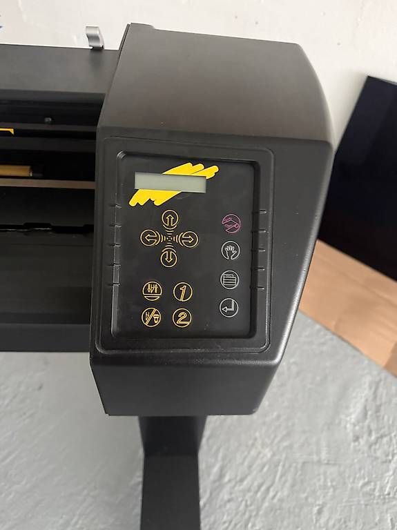 Tutte le macchine: Summa Sign T1400 Pro – Usato da Ebikon venduto da Bubich