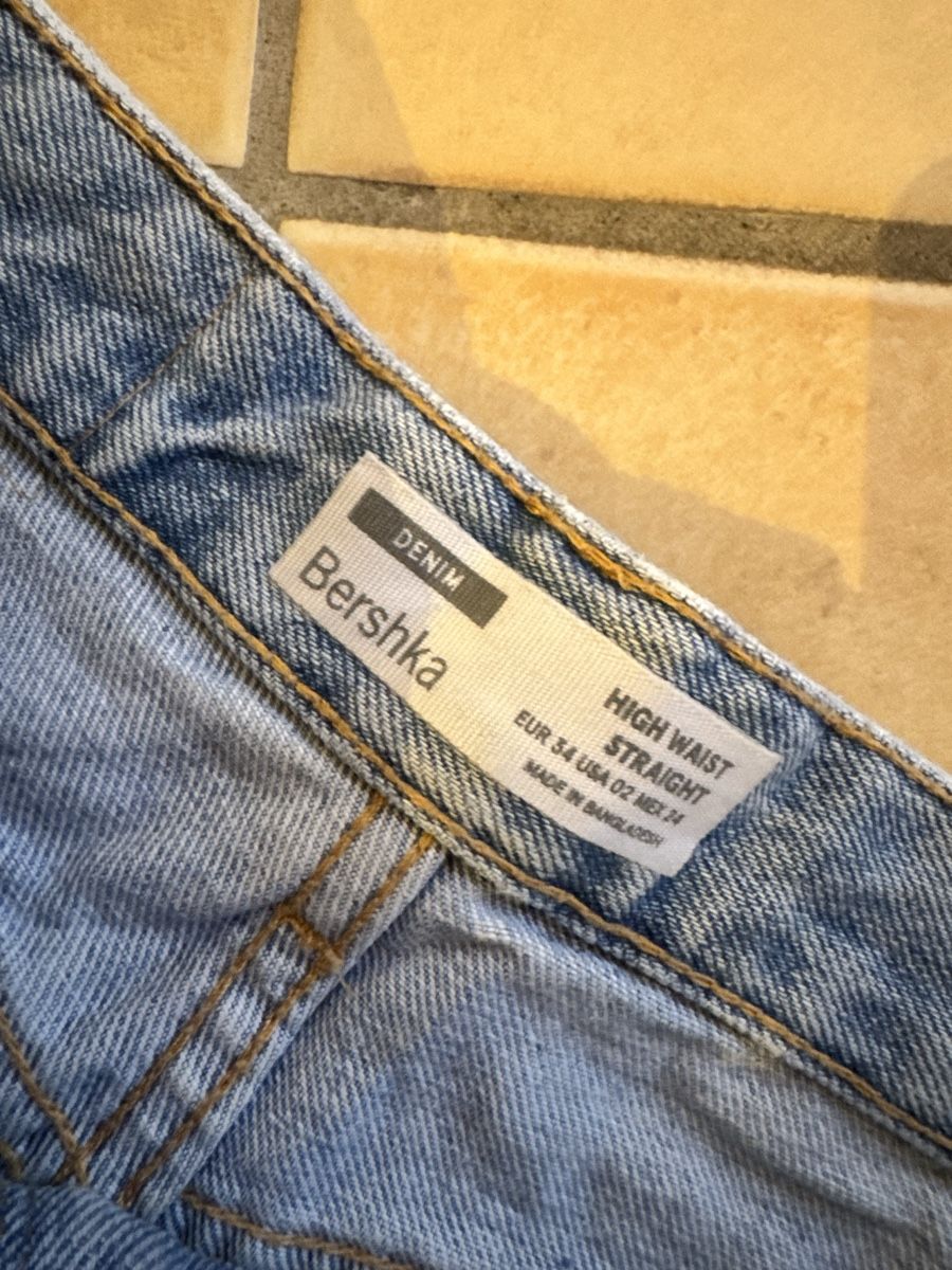 Bershka Jeans: Jean bleu – Nuovo (secondo la descrizione) da Lonay venduto da nei_79jc 2