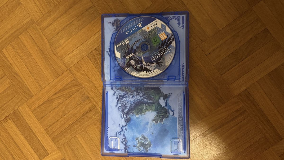 Sony Consoles: Ps4 mit 2 games und 1 kontroller mit kabel – Neuf (Voir description) à Allschwil par B.Bivona 3