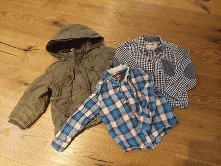 Kinder Kleider Paket: Jacke + 2 Hemden, Grösse 86/92 Top!
