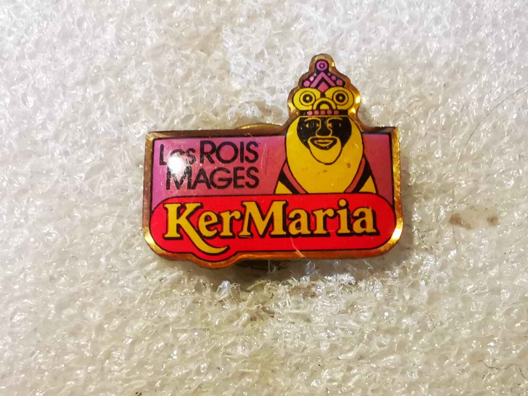 Placchette & Badge: Ansteckpin 93: KerMaria – Usato da Oppligen venduto da Pin-Fall-Shop