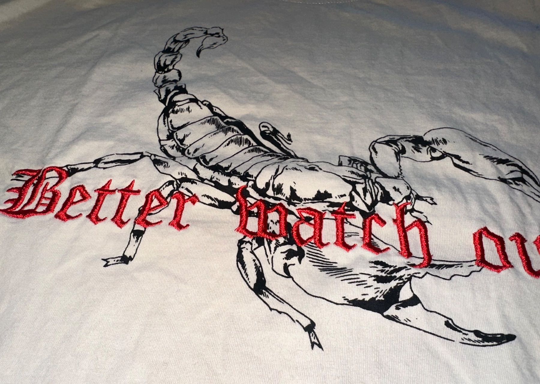 T-shirt: T-shirt Beige Scorpion XS – Usato da Carouge GE venduto da roman_monnier 1