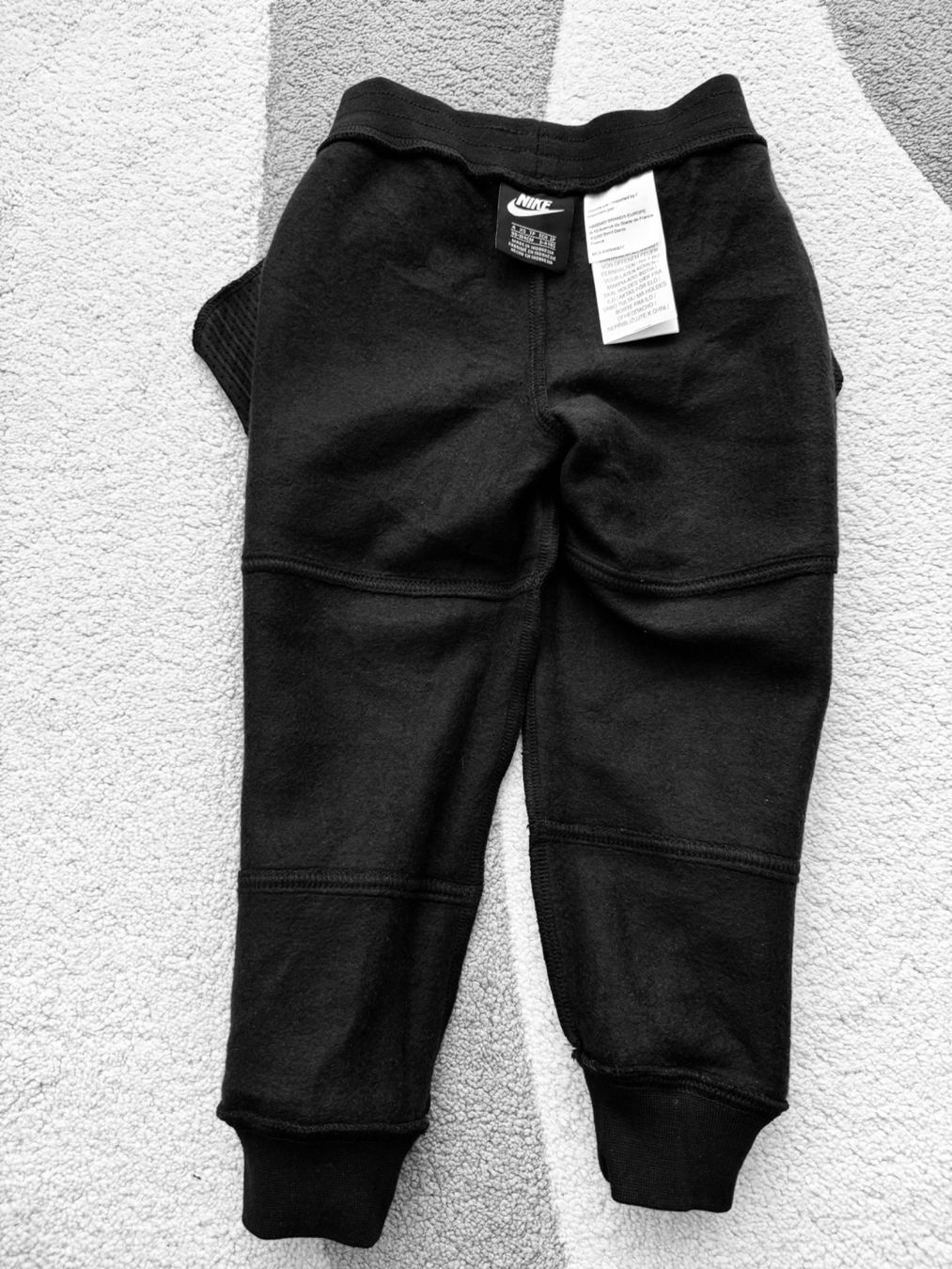 Nike Lotti & Set di vestiti: 2-teiliges Set (Emsemble 2 pièces) – Nuovo e nell'imballaggio originale da Zürich venduto da Mina_09 1