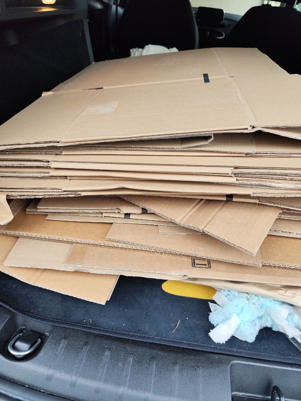 Cartons: Umzugskartons  – D'occasion à Grossdietwil par bie_2bn5 1