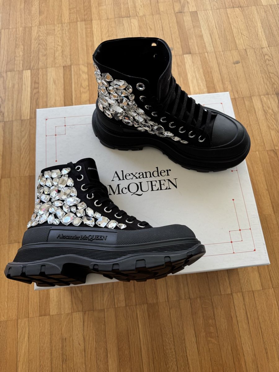 Alexander Mcqueen Scarpe da donna: Alexander mcqueen boots mit crystals Gr.38 – Nuovo e nell'imballaggio originale da Pfäffikon SZ venduto da EMMA0111