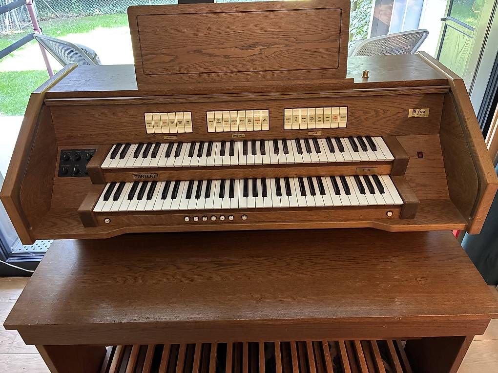 Vélos d'appartement: Orgue d'appartement  – D'occasion à Le Grand-Saconnex par Jacoline 2