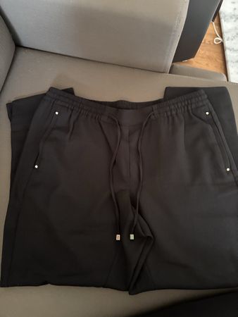 Schwarze Sommerhose, Gr. 42 Europa, neuwertig, leicht