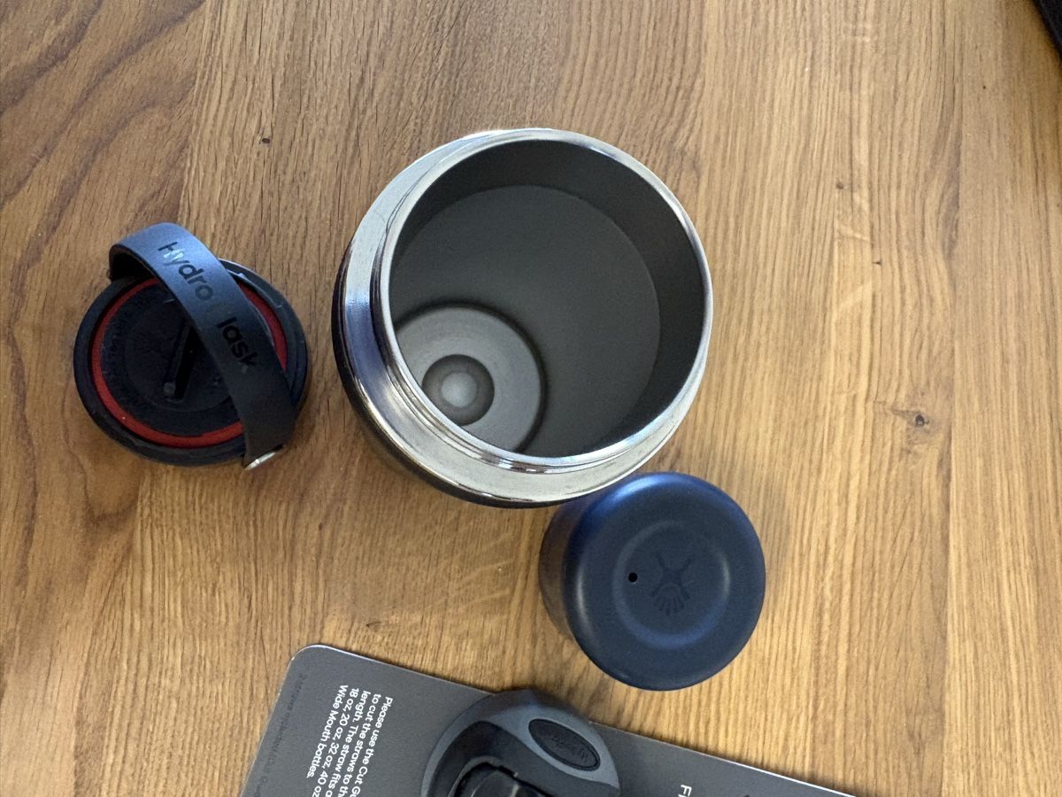 Gourdes & Thermos: Hydro Flask Trinkflasche mit Strohdeckel neuwertig – Neuf (Voir description) à Reinach BL par Passionata 1