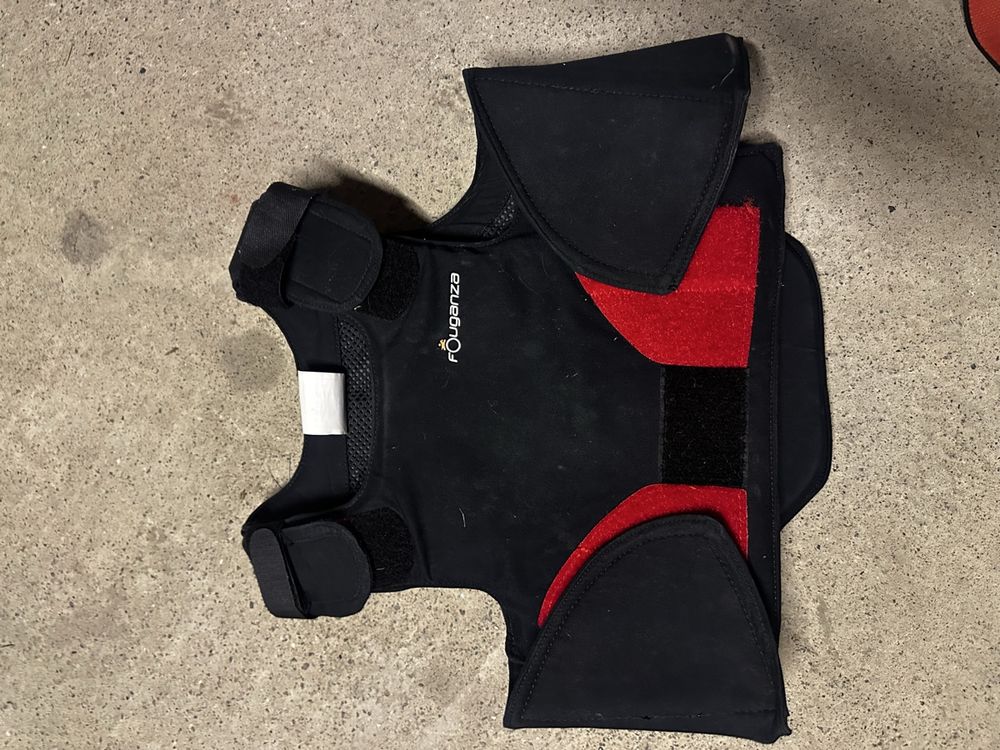 Protections: Reitweste / Body Protector Grösse XS-S – D'occasion à Biel-Benken BL par Moolie