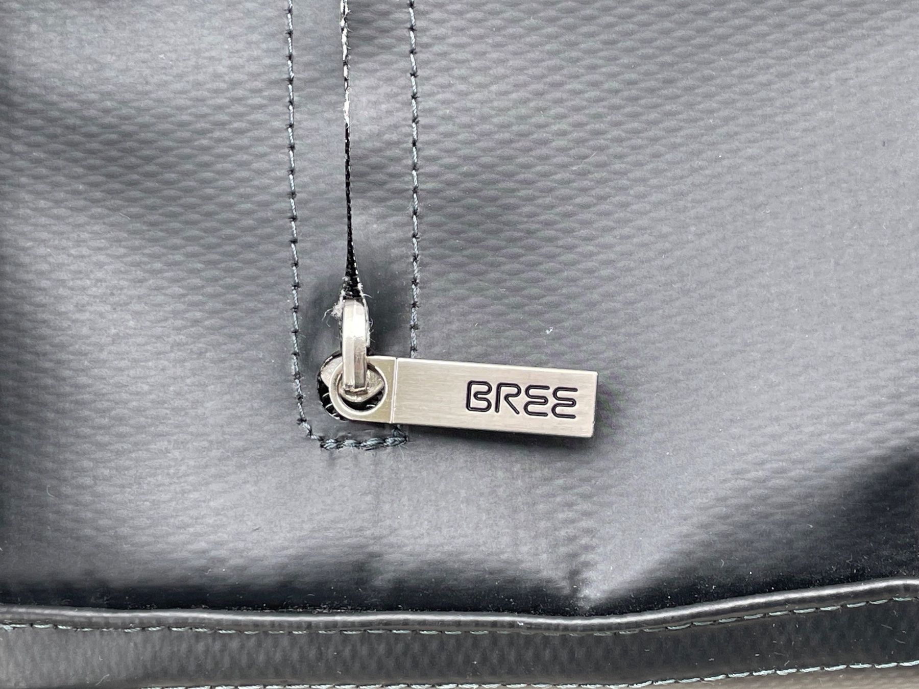 Borse: BREE Umhängetasche für Schule, Studium oder Büro – Usato da Winterthur venduto da Tabalugi 4