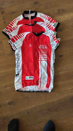 3 Cuore Velotrikots rot weiss Zustand akzeptabel