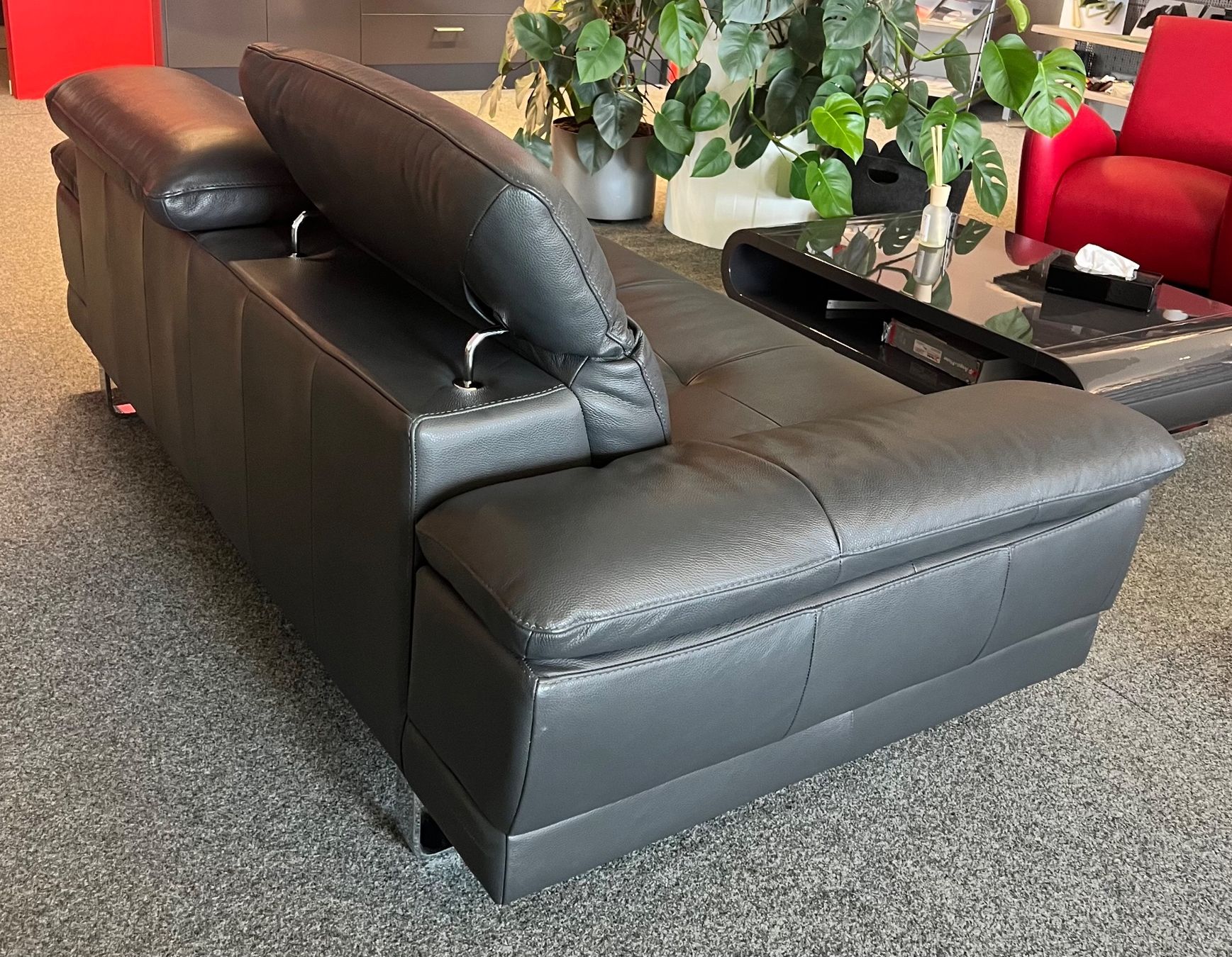 Divani: Canapé en cuir anthracite, comme neuf – Usato da La Conversion venduto da g.rochat 2