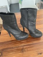 Stiefeletten schwarz Nieten Absatzschuhe Grösse 41