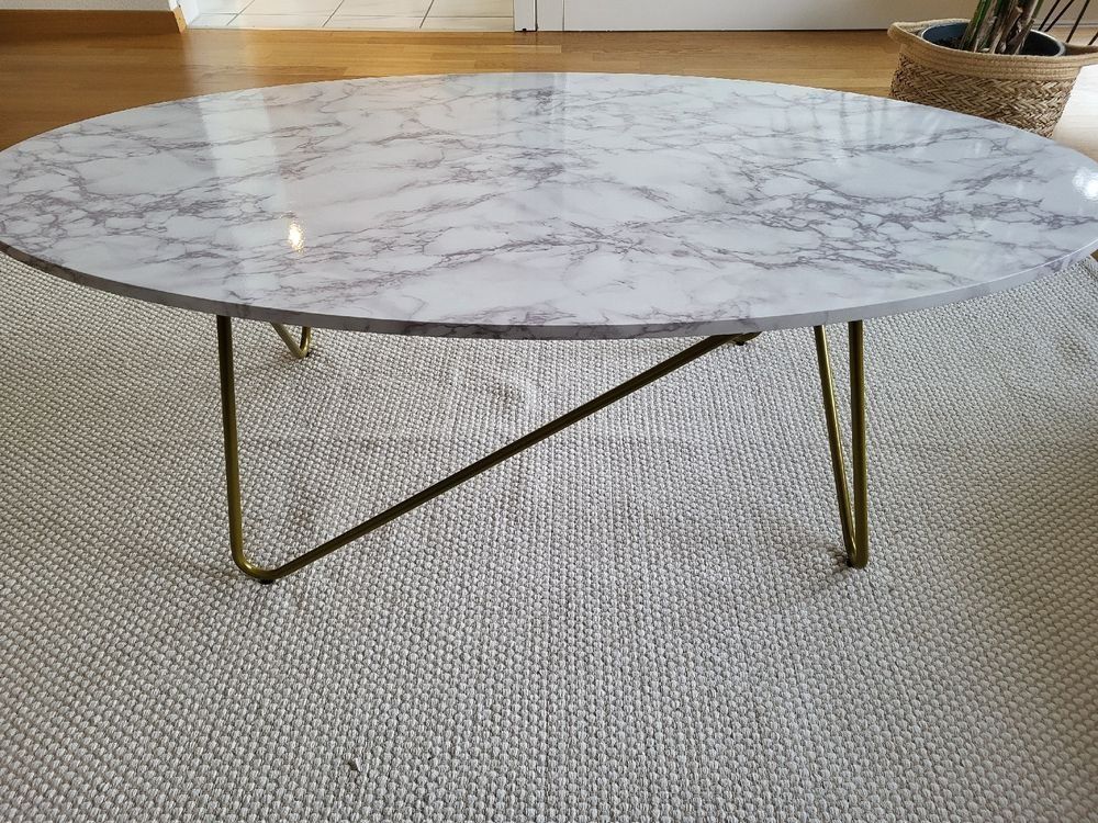 Tables: Couchtisch in Marmoroptik – D'occasion à Liestal par EliahThommen