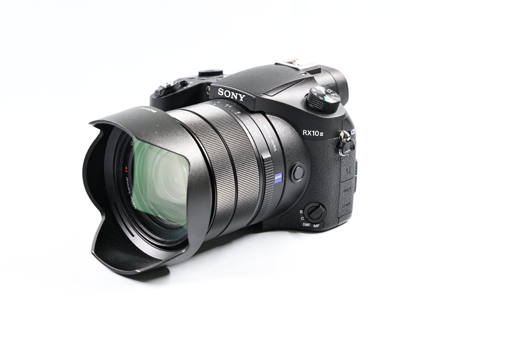 Sony Fotocamera: Sony Bridge RX10 III mit externen Blitz – Usato da Galgenen venduto da Fmg 1
