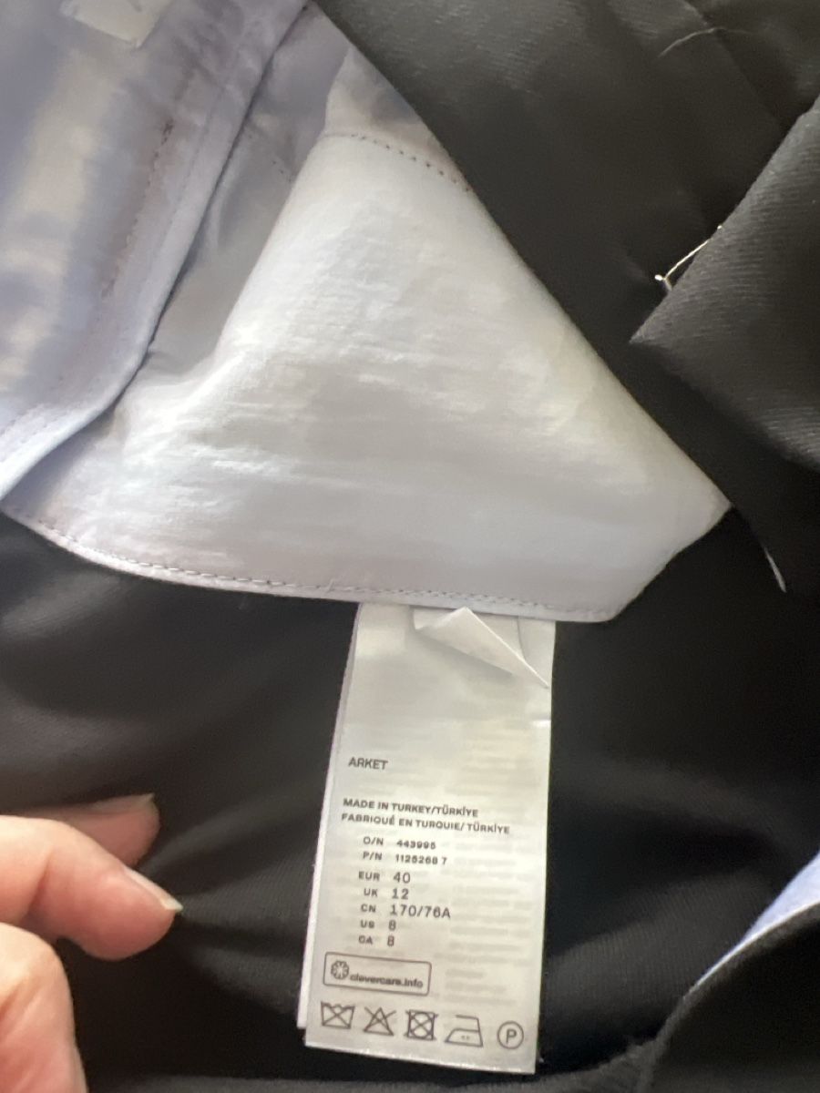 Arket Hosen: Arket Hose schwarz Grösse 40 – Gebraucht aus Siebnen von Tiguli 3