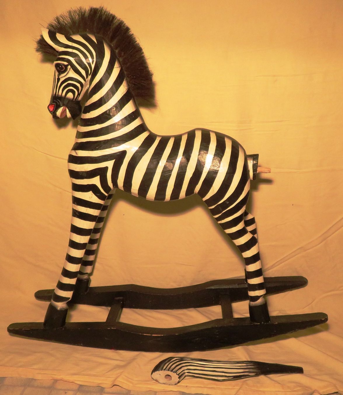 Autre balançoires de jardin: Holz Schaukel Zebra – D'occasion à Rothrist par zebrati 2