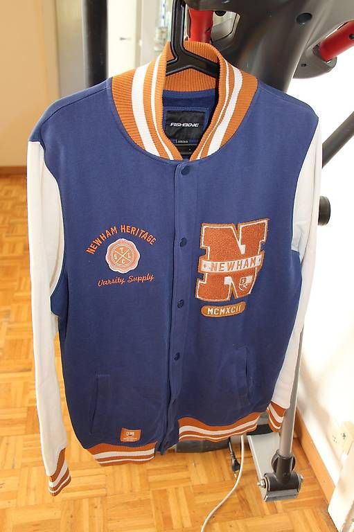 Giacche & Cappotti: Veste garçon – Usato da Neuchâtel venduto da Mimijamet