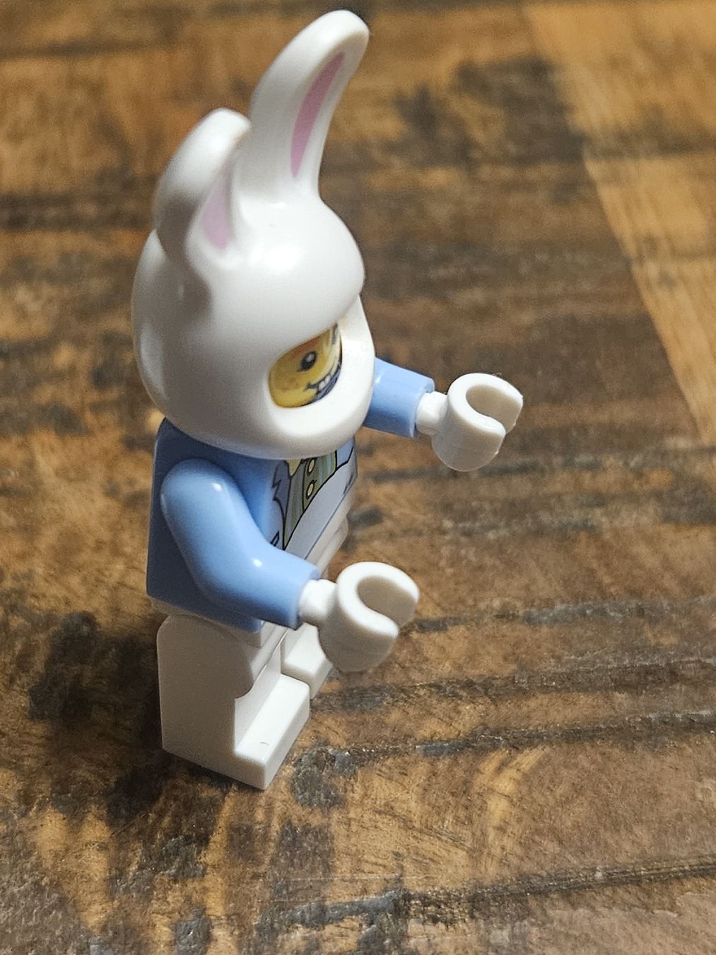 Lego Kit di costruzioni: lego figurine Easter Bunny Guy  hol116 – Usato da Confignon venduto da Ecrofigs 2