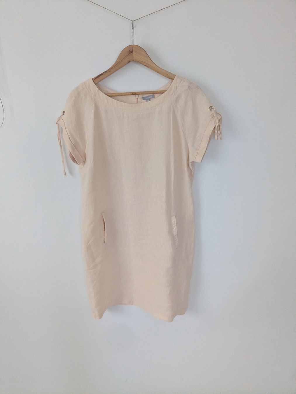 Maddison Vestiti: Kleid Moddison 100% Leinen Rosé Grösse 40  – Usato da Rorschach venduto da olg_5qq2 1