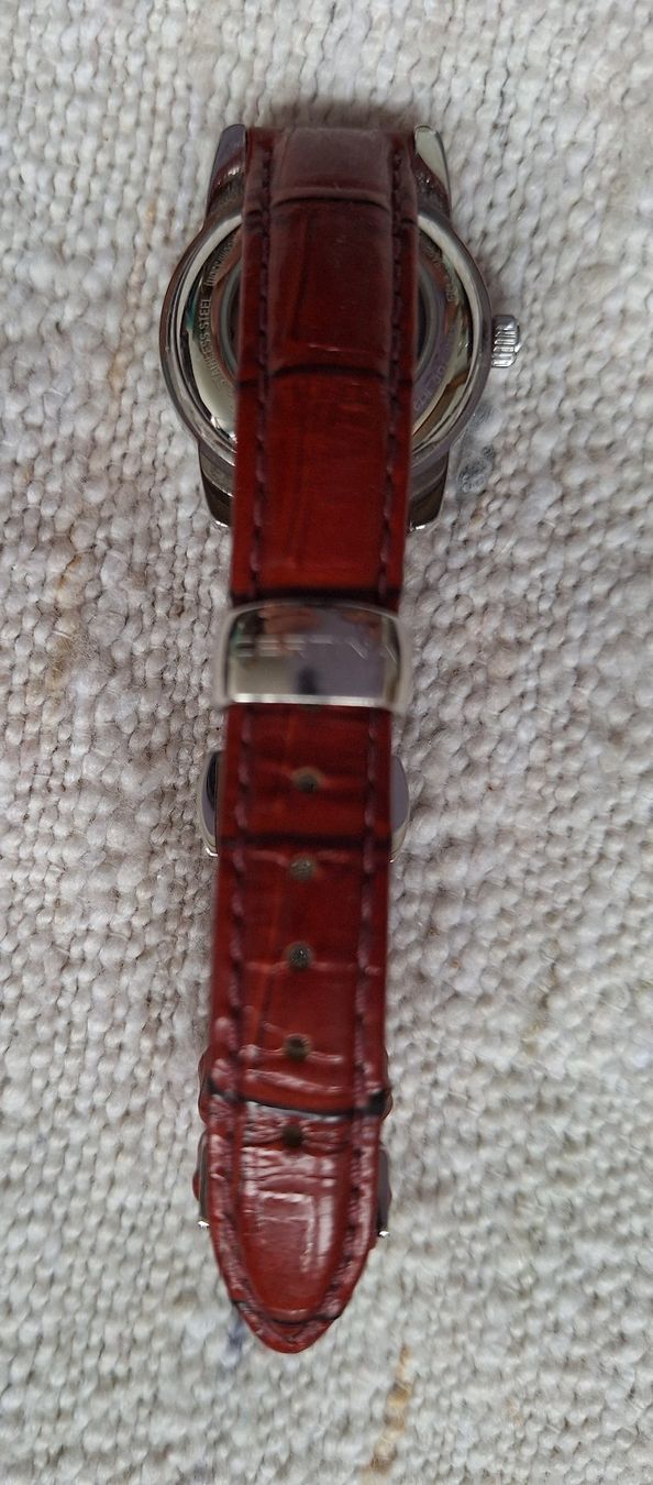 Certina Orologi: Certina DS Podium Automatic, cuir rouge, État impeccable – Nuovo (secondo la descrizione) da Onex venduto da adr_fg5g 2