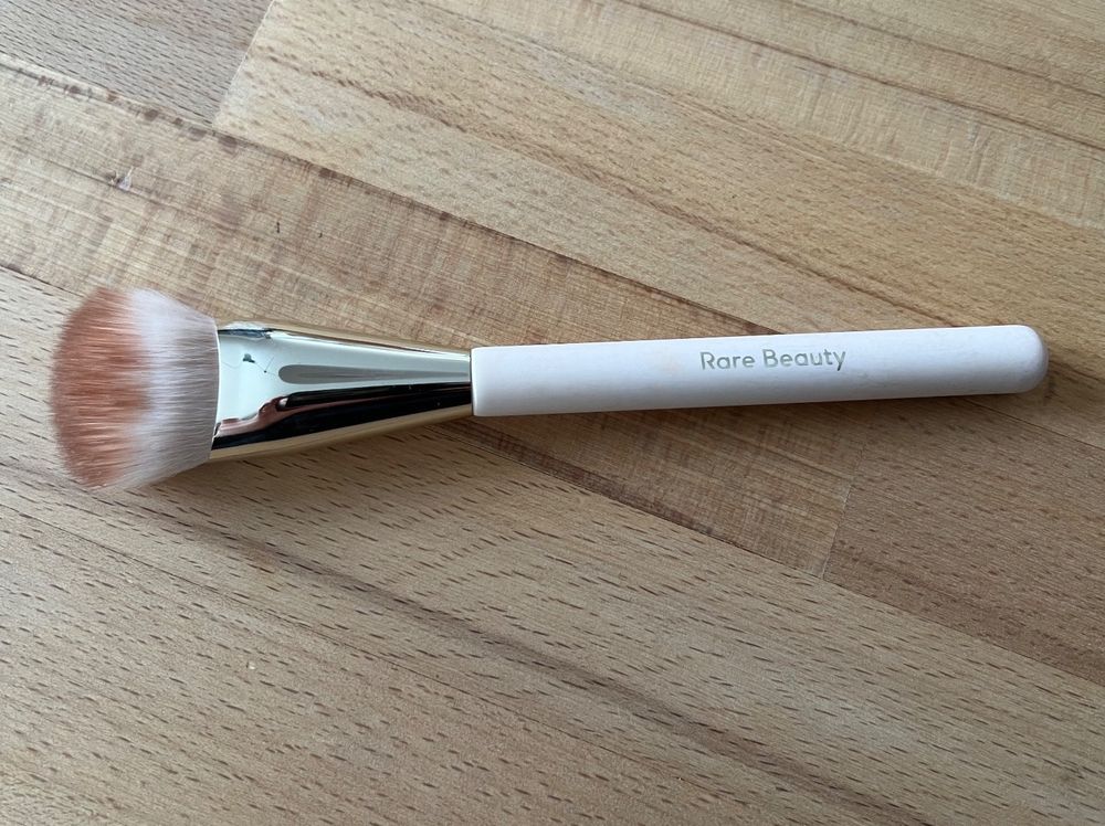 Rare Beauty Blush Brush/Pinsel Kaufen auf Ricardo