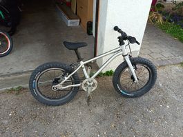 Early rider seeker 16