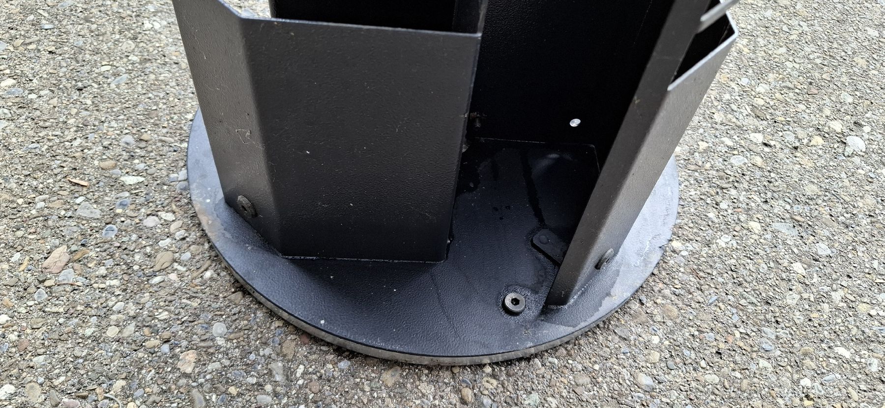 Scaffali: CD Turm, CD Gestell Metall schwarz – Usato da Mellingen venduto da lathei 4