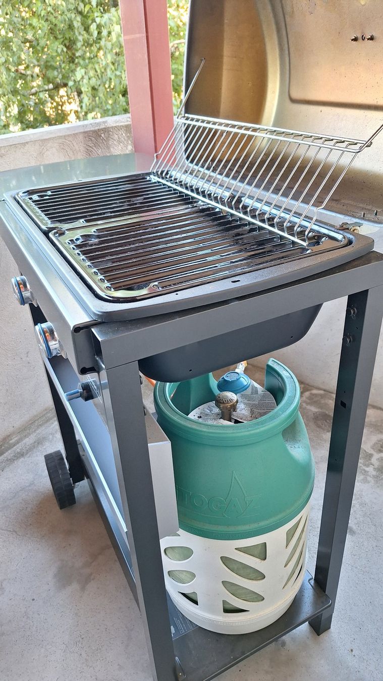 Campingaz Griglie: Gasgrill – Usato da Bubikon venduto da alexa43 2