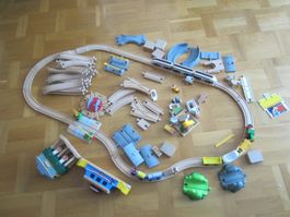 BRIO EISENBAHN-LOT MIT VIELE ZUBEHÖR!!!