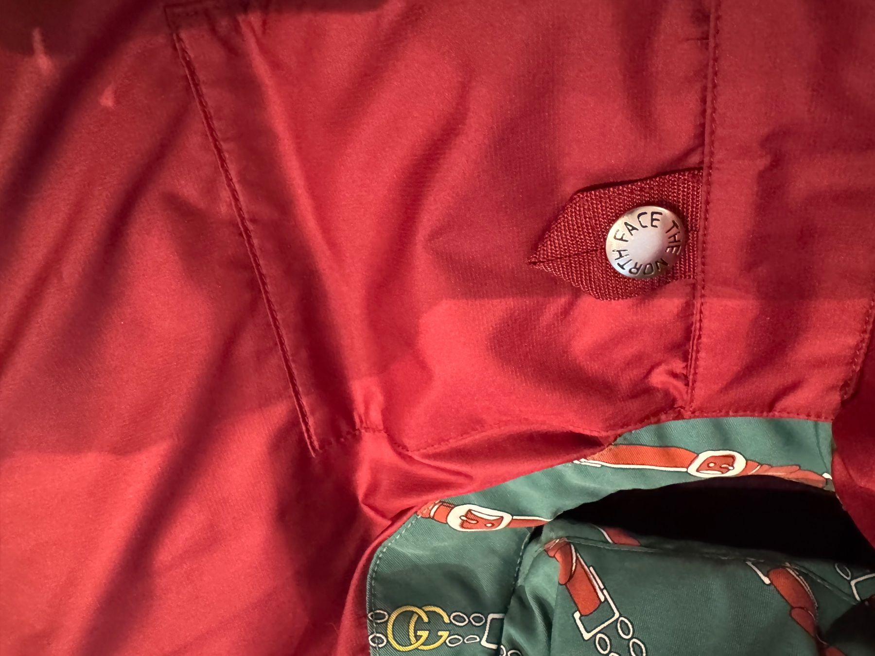 Gucci Gilets & Westen: Gucci Northface Vest – Gebraucht aus Zürich von MagicStuff007 4