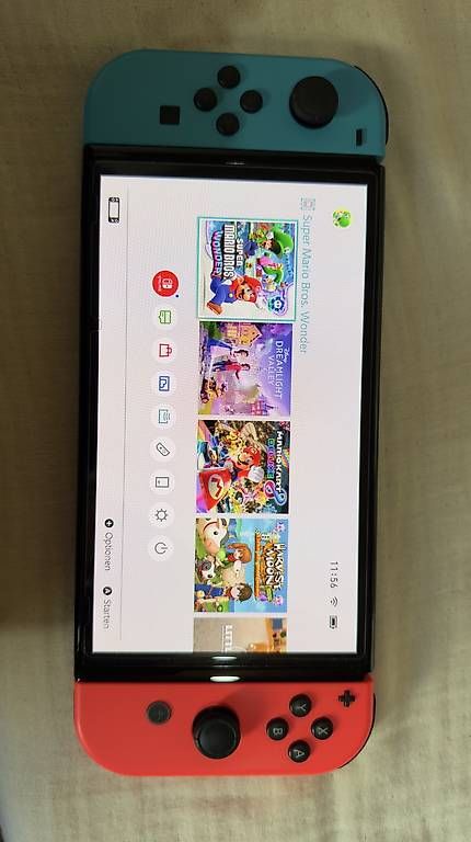 Nintendo Console: Nintendo Switch OLED - super Zustand – Usato da Solothurn venduto da Dobo