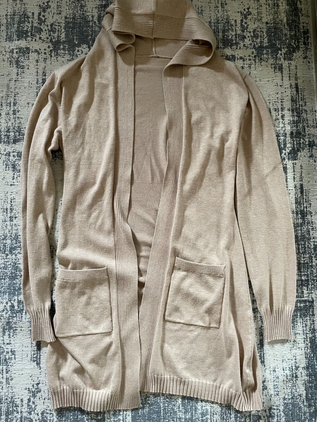 Pullover & Sweatshirts: Chîcorée - Long Beige Cardigan with Hood – Neu (gemäss Beschreibung) aus Chiasso von Er_Mon