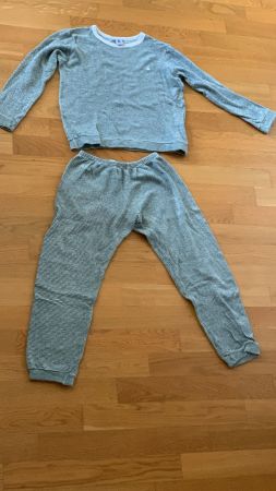 Gemütlicher Pyjama von Petit Bateau Gr. 152