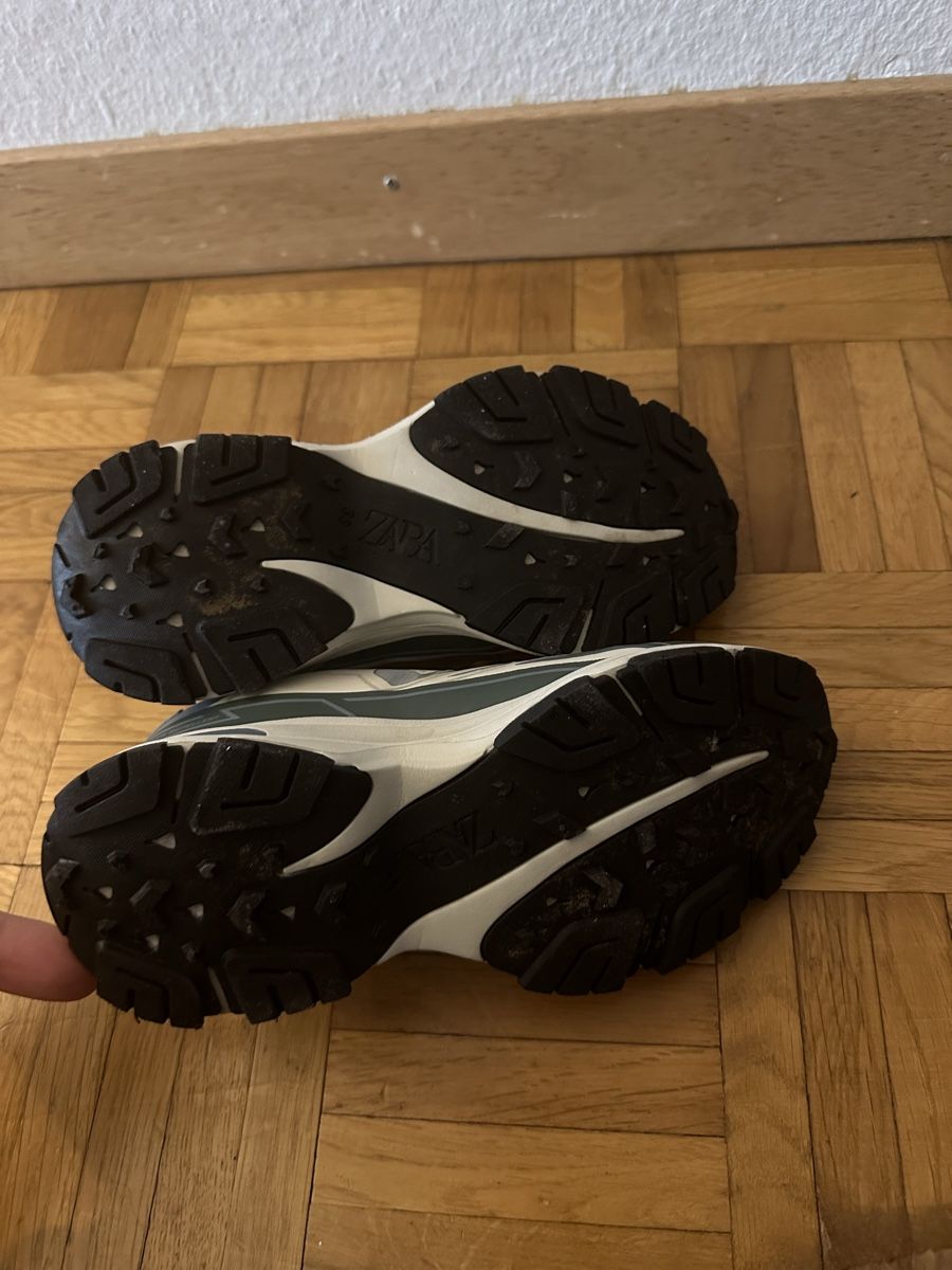 Zara Chaussures garçon: Zara Sneaker, Gr.33 – D'occasion à Neuenhof par prada010 4