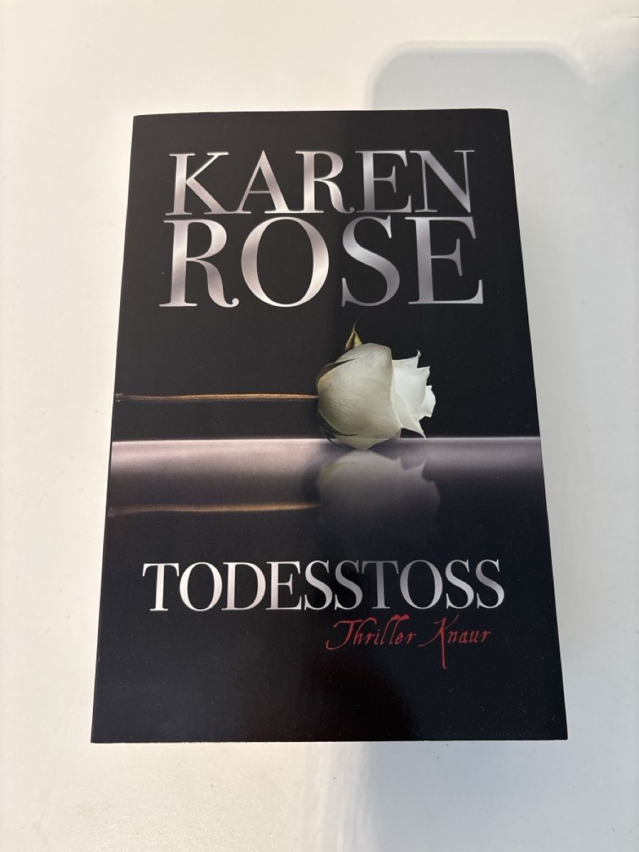 Bücher: Karen Rose - Todesstoss, gebraucht – Gebraucht aus Adliswil von ninotschka7