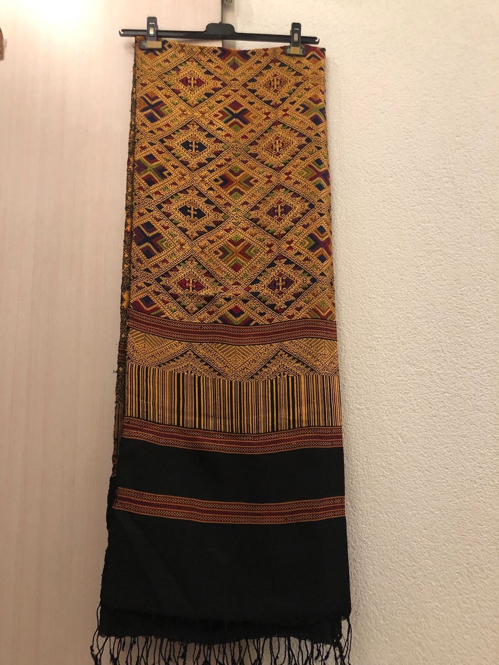 Foulard & Sciarpe: MAXI WINTER SCHAL – Usato da Zürich venduto da heb_c9cj