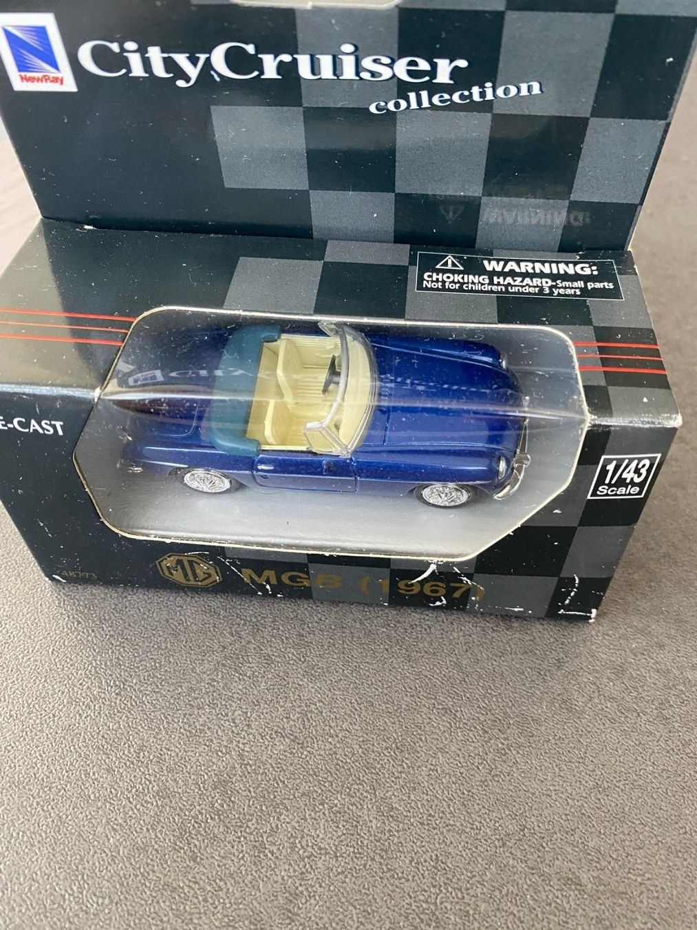 MG Modellautos: City Cruiser MGB cabriolet 1967 – Gebraucht aus Meyrin von Abac007