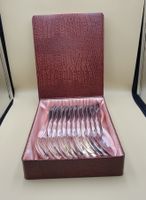 12 Silberne Suppenlöffel im Etui, Vintage