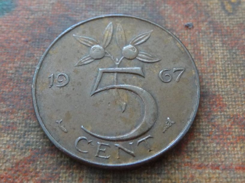 Tutti le monete: PAYS-BAS  Nederland  5  Cent  1967 – Usato da Romanel-sur-Lausanne venduto da Swift13