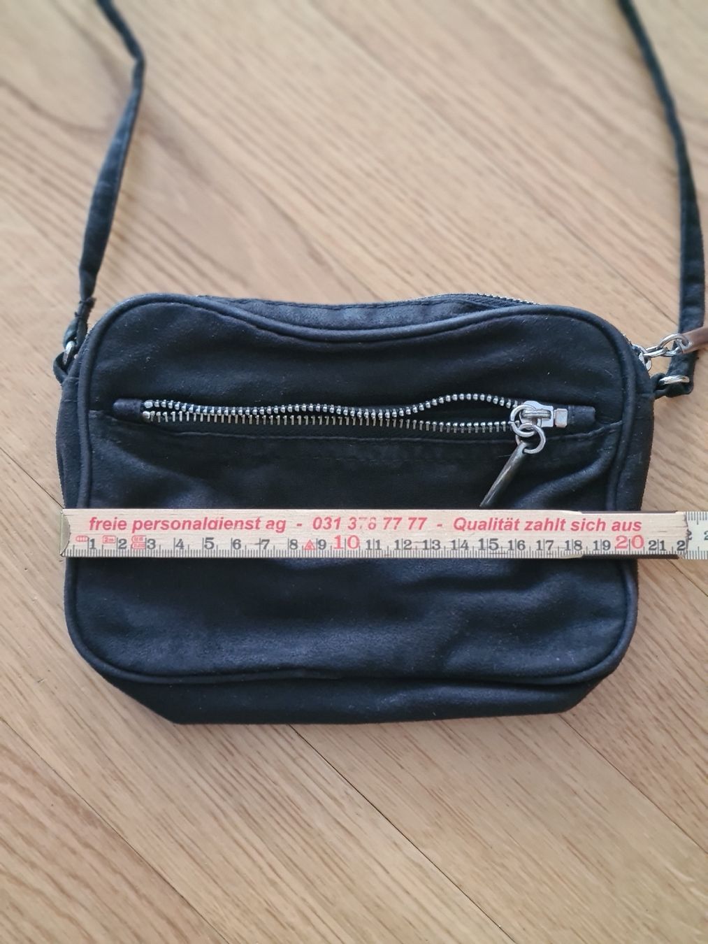 H&M Taschen für Damen: kleines H&M Täschchen schwarz – Gebraucht aus Münchenbuchsee von La_piccola 1